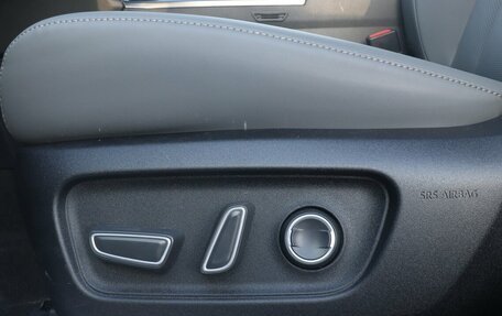 Toyota RAV4, 2025 год, 4 850 000 рублей, 15 фотография