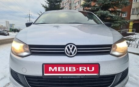 Volkswagen Polo VI (EU Market), 2013 год, 485 000 рублей, 2 фотография