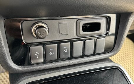 Mitsubishi Outlander III рестайлинг 3, 2021 год, 2 700 000 рублей, 14 фотография