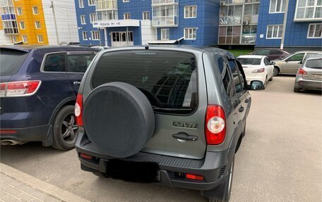 Chevrolet Niva I рестайлинг, 2017 год, 840 000 рублей, 3 фотография