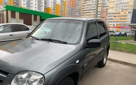 Chevrolet Niva I рестайлинг, 2017 год, 840 000 рублей, 4 фотография