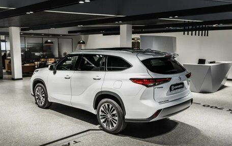 Toyota Highlander, 2026 год, 5 890 000 рублей, 2 фотография