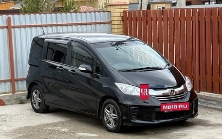 Honda Freed I, 2014 год, 1 105 000 рублей, 40 фотография