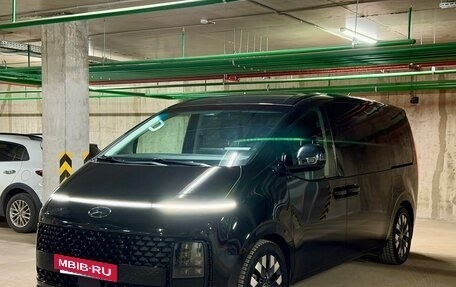 Hyundai Staria, 2021 год, 4 250 000 рублей, 3 фотография