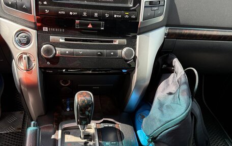 Toyota Land Cruiser 200, 2012 год, 3 470 000 рублей, 20 фотография