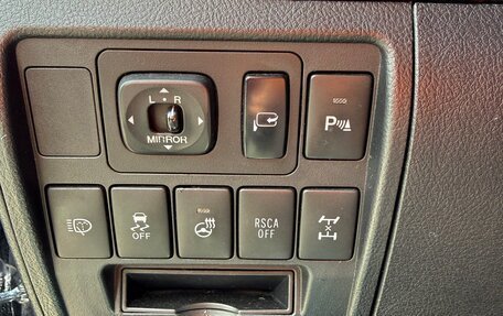 Toyota Land Cruiser 200, 2012 год, 3 470 000 рублей, 23 фотография