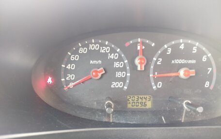 Nissan Micra III, 2004 год, 450 000 рублей, 15 фотография