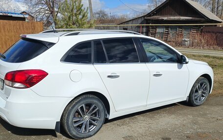 Chevrolet Cruze II, 2014 год, 950 000 рублей, 2 фотография