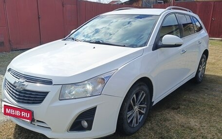 Chevrolet Cruze II, 2014 год, 950 000 рублей, 3 фотография