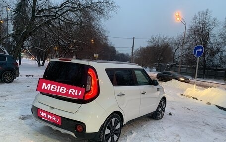 KIA Soul II рестайлинг, 2018 год, 1 800 000 рублей, 7 фотография