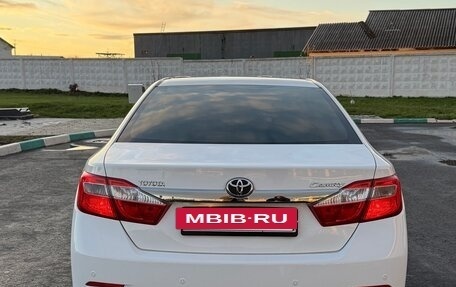 Toyota Camry, 2014 год, 1 700 000 рублей, 4 фотография