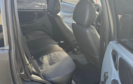 Chevrolet Niva I рестайлинг, 2003 год, 444 444 рублей, 14 фотография