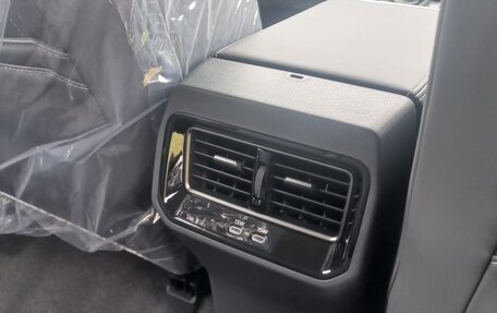 Toyota RAV4, 2026 год, 4 395 000 рублей, 17 фотография