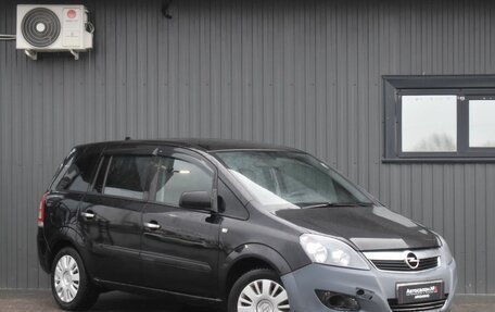 Opel Zafira B, 2011 год, 569 999 рублей, 3 фотография