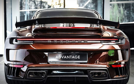 Porsche 911, 2023 год, 57 000 000 рублей, 3 фотография