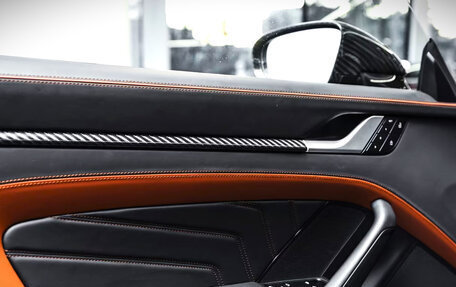 Porsche 911, 2023 год, 57 000 000 рублей, 14 фотография