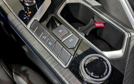 Geely Tugella FY11, 2023 год, 2 850 000 рублей, 19 фотография