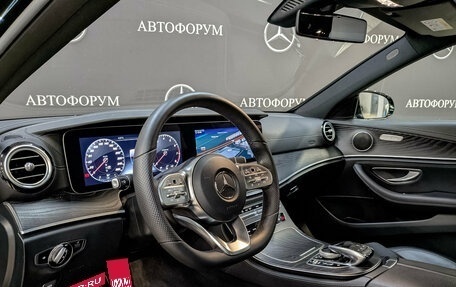 Mercedes-Benz E-Класс, 2019 год, 3 850 000 рублей, 15 фотография