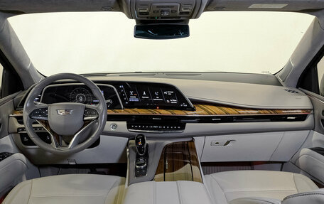 Cadillac Escalade V, 2021 год, 9 500 000 рублей, 14 фотография