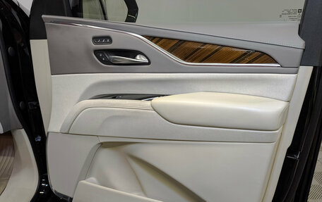 Cadillac Escalade V, 2021 год, 9 500 000 рублей, 25 фотография