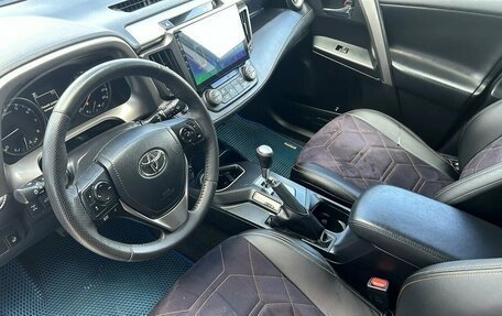 Toyota RAV4, 2017 год, 2 210 000 рублей, 9 фотография