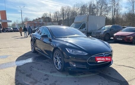 Tesla Model S I, 2014 год, 1 900 000 рублей, 2 фотография