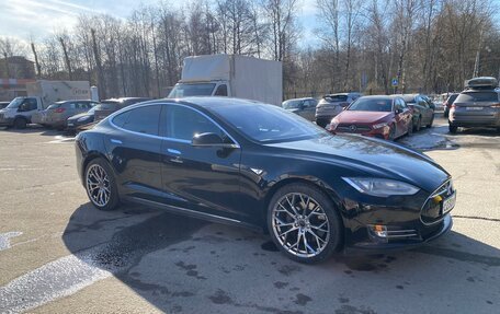 Tesla Model S I, 2014 год, 1 900 000 рублей, 4 фотография