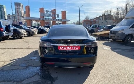 Tesla Model S I, 2014 год, 1 900 000 рублей, 12 фотография