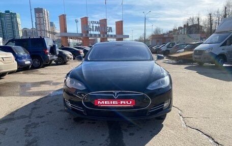 Tesla Model S I, 2014 год, 1 900 000 рублей, 11 фотография