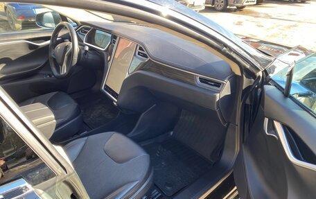 Tesla Model S I, 2014 год, 1 900 000 рублей, 20 фотография