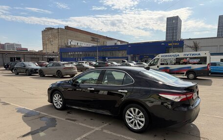 Toyota Camry, 2020 год, 3 200 000 рублей, 4 фотография