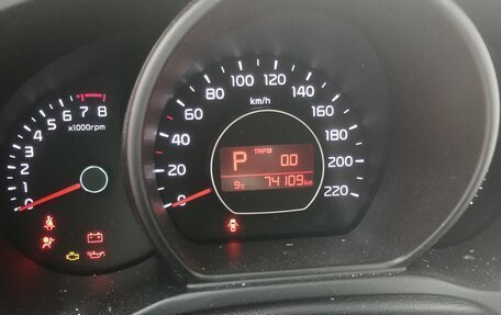 KIA Soul II рестайлинг, 2018 год, 1 000 000 рублей, 10 фотография