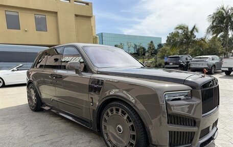 Rolls-Royce Cullinan, 2026 год, 83 300 000 рублей, 26 фотография