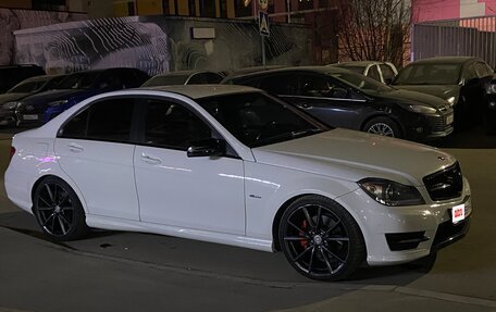 Mercedes-Benz C-Класс, 2011 год, 1 350 000 рублей, 2 фотография