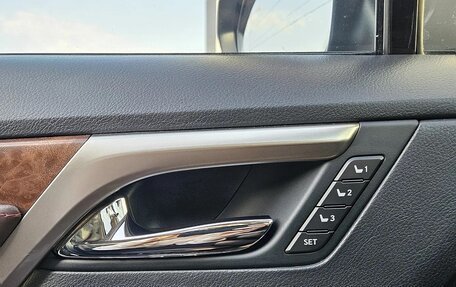 Lexus RX IV рестайлинг, 2021 год, 5 600 000 рублей, 6 фотография