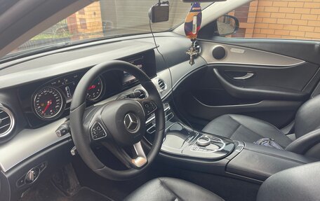 Mercedes-Benz E-Класс, 2016 год, 2 380 000 рублей, 11 фотография