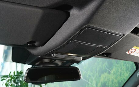 Land Rover Discovery Sport I рестайлинг, 2015 год, 2 050 111 рублей, 28 фотография