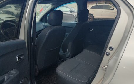 Renault Logan II, 2014 год, 450 000 рублей, 9 фотография