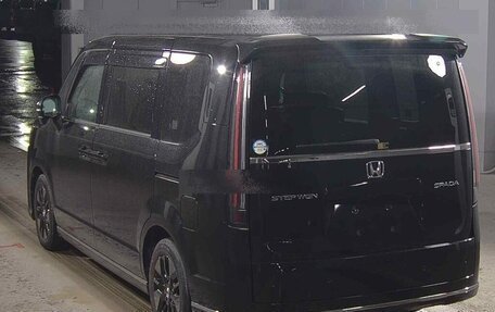 Honda Stepwgn, 2022 год, 2 480 000 рублей, 5 фотография