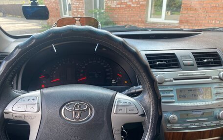 Toyota Camry, 2008 год, 750 000 рублей, 4 фотография