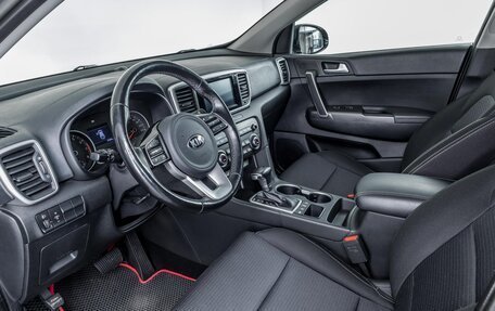 KIA Sportage IV рестайлинг, 2019 год, 2 330 000 рублей, 8 фотография