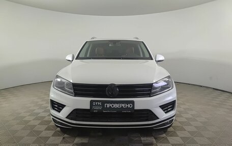 Volkswagen Touareg III, 2016 год, 2 870 000 рублей, 2 фотография