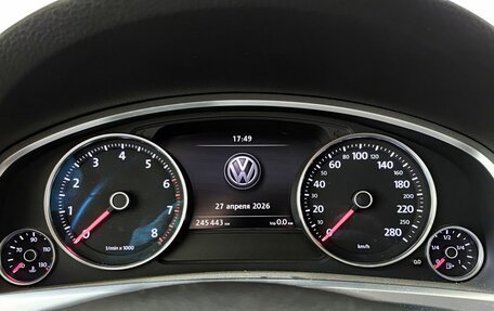 Volkswagen Touareg III, 2016 год, 2 870 000 рублей, 16 фотография