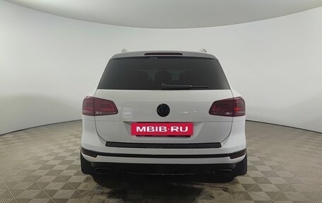 Volkswagen Touareg III, 2016 год, 2 870 000 рублей, 7 фотография