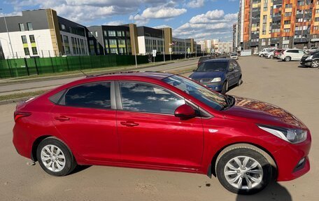 Hyundai Solaris II рестайлинг, 2017 год, 1 200 000 рублей, 4 фотография