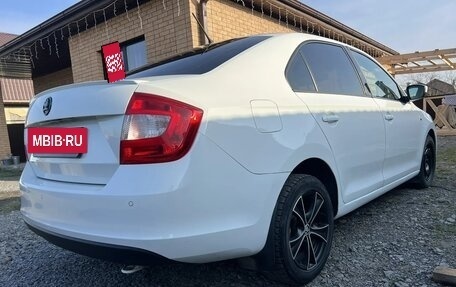 Skoda Rapid I, 2014 год, 900 000 рублей, 7 фотография