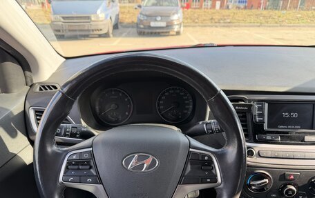 Hyundai Solaris II рестайлинг, 2017 год, 1 200 000 рублей, 13 фотография