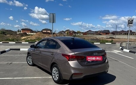 Hyundai Solaris II рестайлинг, 2018 год, 735 000 рублей, 15 фотография