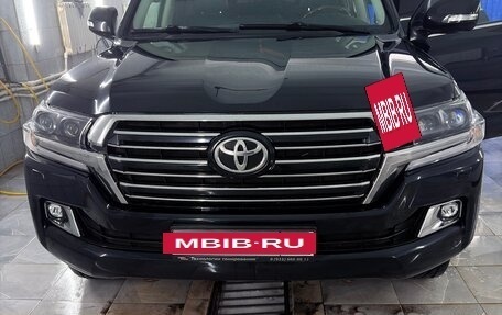 Toyota Land Cruiser 200, 2017 год, 7 500 000 рублей, 6 фотография
