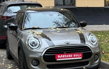 MINI Hatch, 2019 год, 2 400 000 рублей, 3 фотография